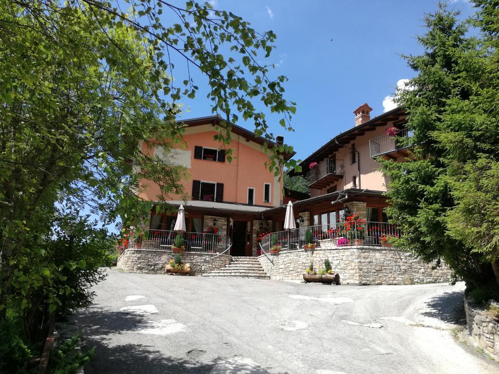 Гостевой дом Agriturismo Cornei Da Nadia Коллио Экстерьер фото
